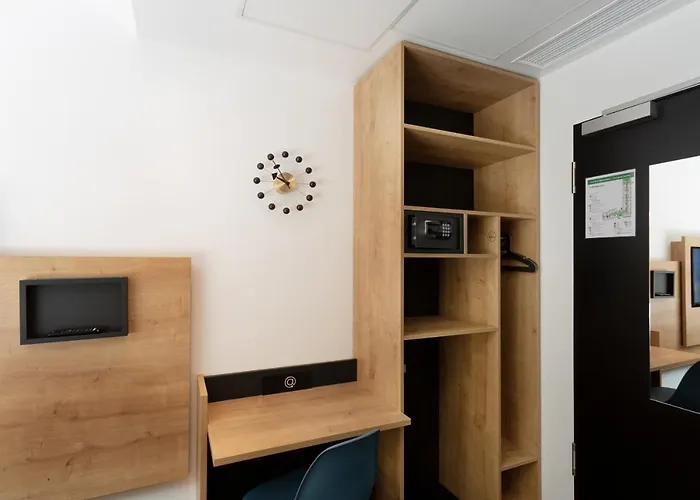 ホテル アレト クダム 3*