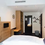Hotel Aletto Kudamm 3*