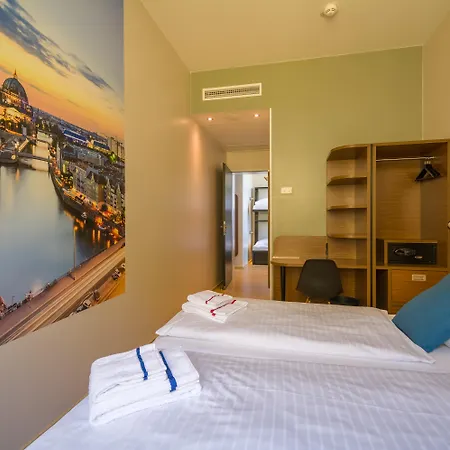 阿勒托库单酒店 3*